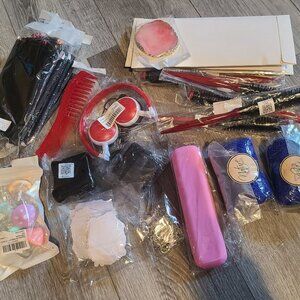 💰Make an offer, bundle and save💰 MEGA SALE!! NWT over $200 value!!